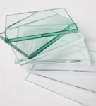 Low iron float glass
